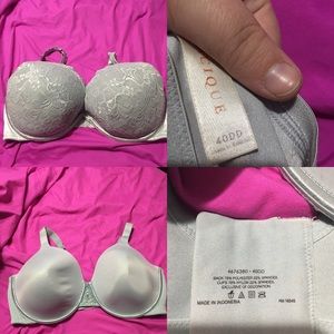Lot of 2 Bras- Cacique Lace Plunge 40 DD